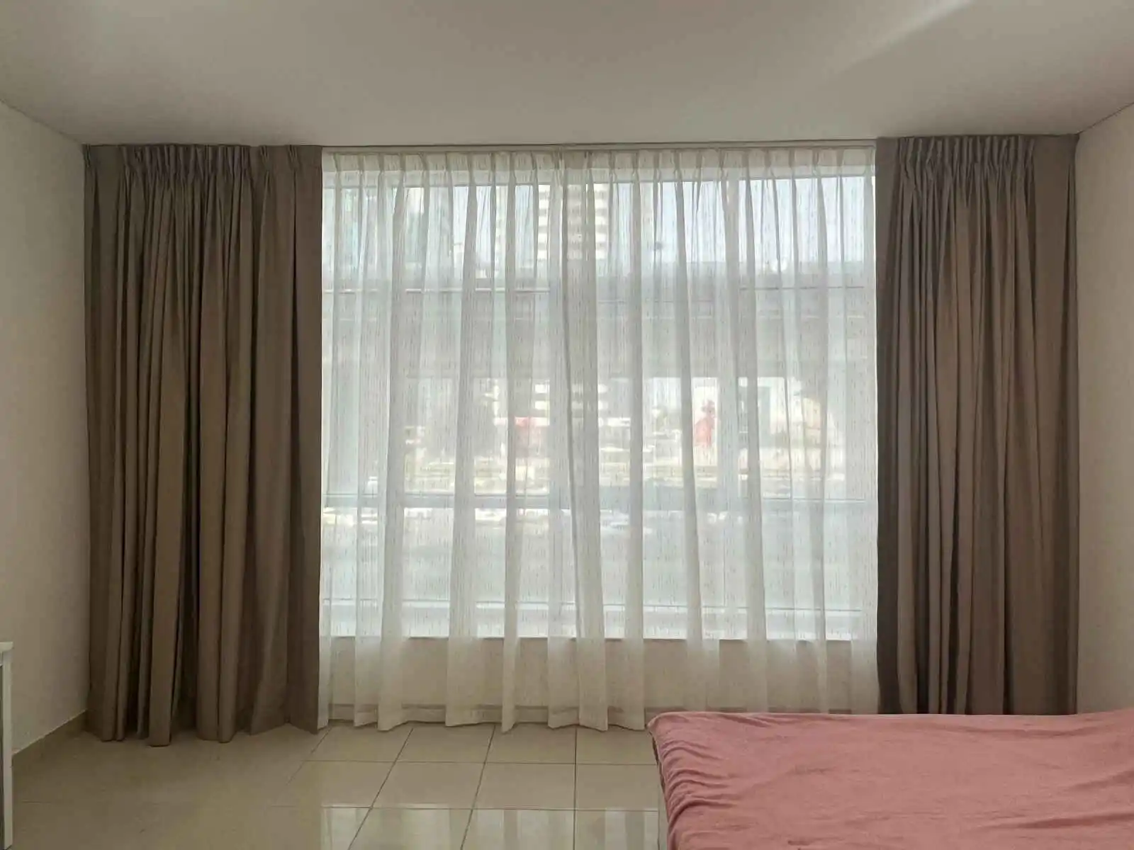 blackout curtains Oasis tower DIFC Dubai