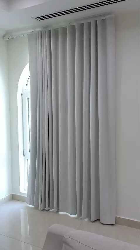 Read more about the article Motorized Curtains Luxury Must Have in Dubai